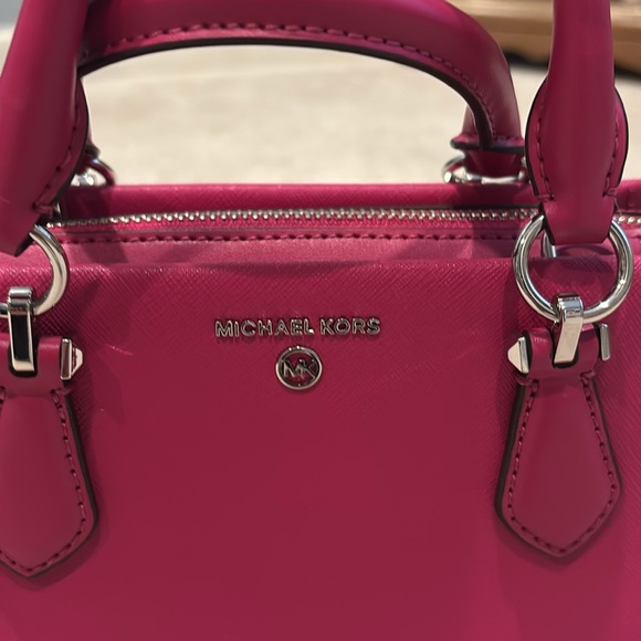 Michael kors hot pink top handle bag leather with strap for crossbody NWOT - Picture 2 of 10